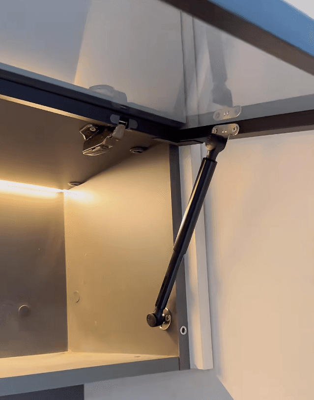 Locking Gas Spring vs Friction Stop Gas Spring: How to Choose the Right One for Safe Position Holding